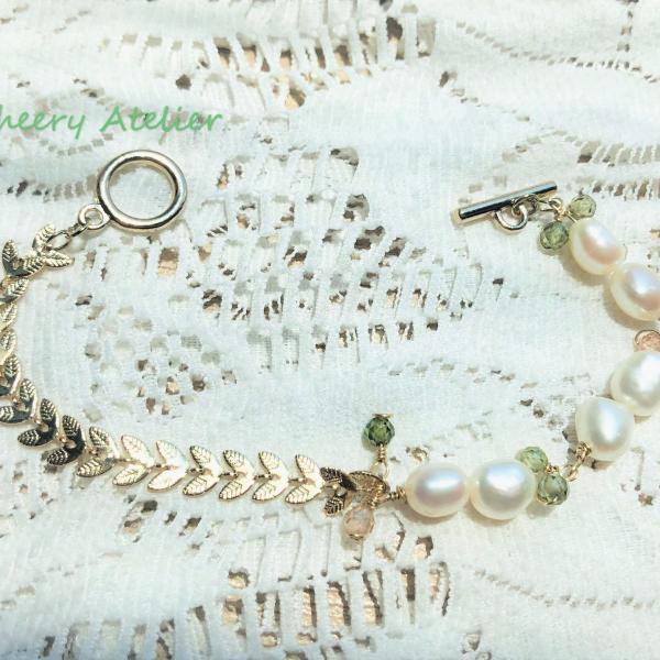 Baroque Pearl Bracelet, 14K Gold Plated, Olive Green & Light Brown Zircon, Leaf Chain